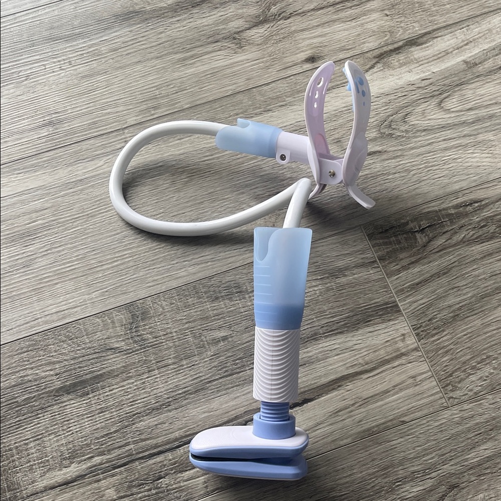 Adjustable Blue and White baby camera Holder